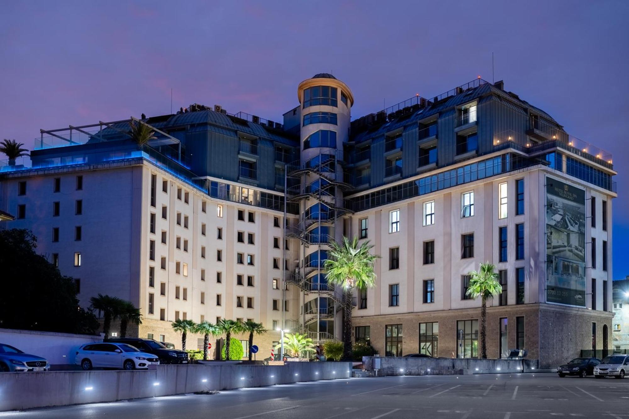 Capital City Center Apart Residence Plovdiv Exterior foto
